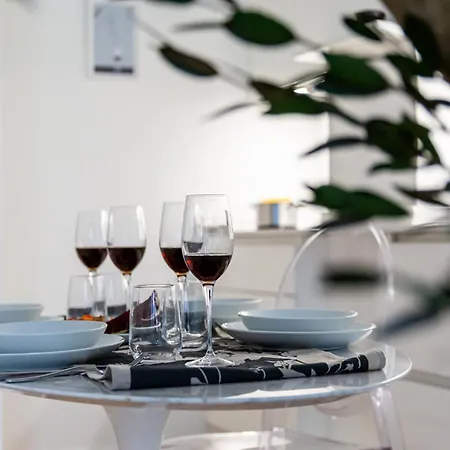 The Rent - One-bedroom Near Crocetta Apartment *