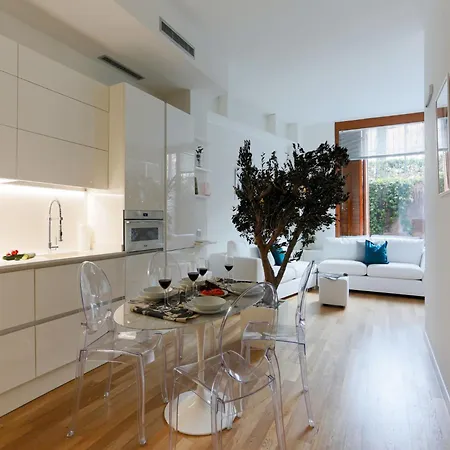 The Rent - One-bedroom Near Crocetta *